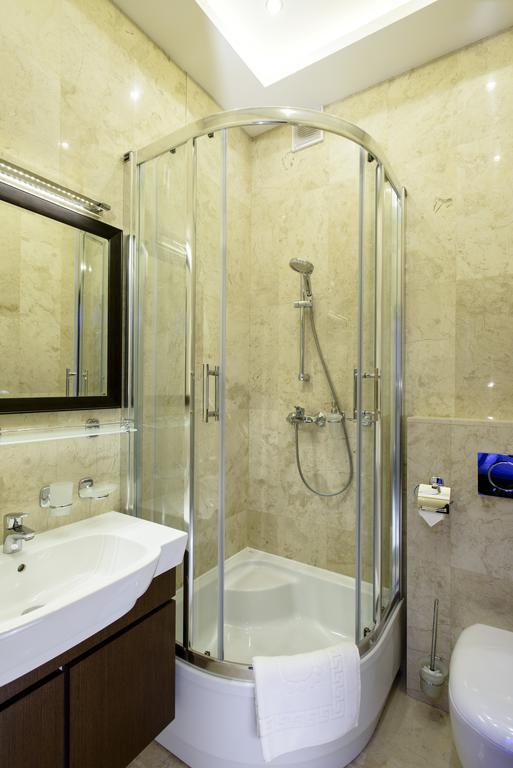 Hotel & Spa Vikey Sofiivska Borshchahivka Kültér fotó