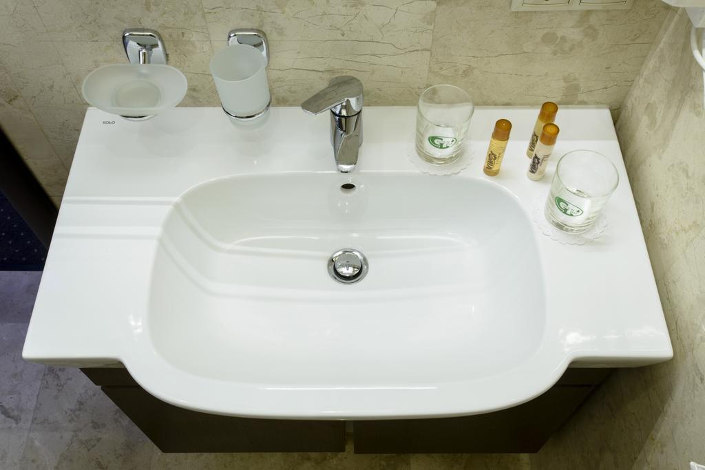 Hotel & Spa Vikey Sofiivska Borshchahivka Kültér fotó