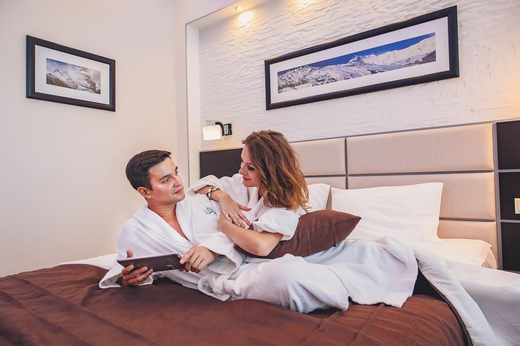 Hotel & Spa Vikey Sofiivska Borshchahivka Kültér fotó